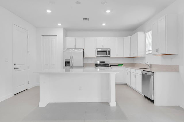 4 of 25 - 3551 Angler Drive, Fort Pierce, FL