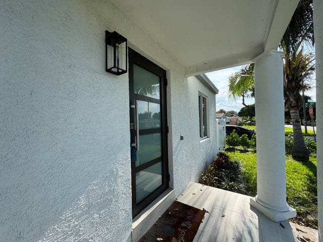 3 of 24 - 87 Silver Beach Road #a, Riviera Beach, FL