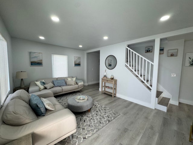 4 of 24 - 87 Silver Beach Road #a, Riviera Beach, FL
