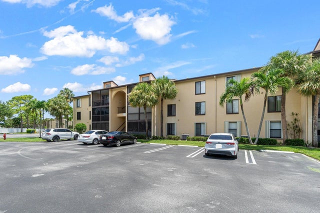 2 of 39 - 811 Sky Pine Way #a2, Greenacres, FL