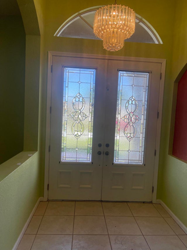 4 of 18 - 1072 Sw Castaneda Lane, Port Saint Lucie, FL