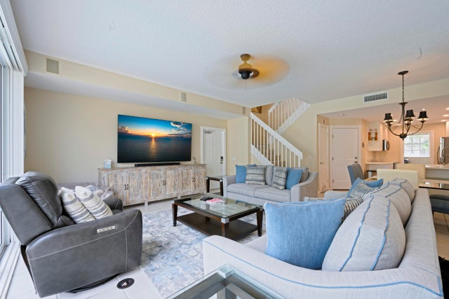3 of 32 - 435 Capistrano Drive, Palm Beach Gardens, FL