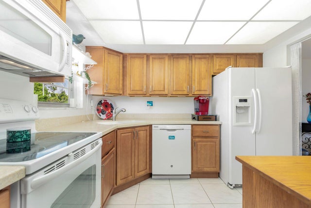 3 of 29 - 18081 Se Country Club Drive #98-10, Tequesta, FL