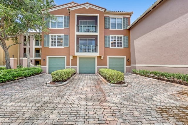 1 of 49 - 11710 St Andrews Place #204, Wellington, FL