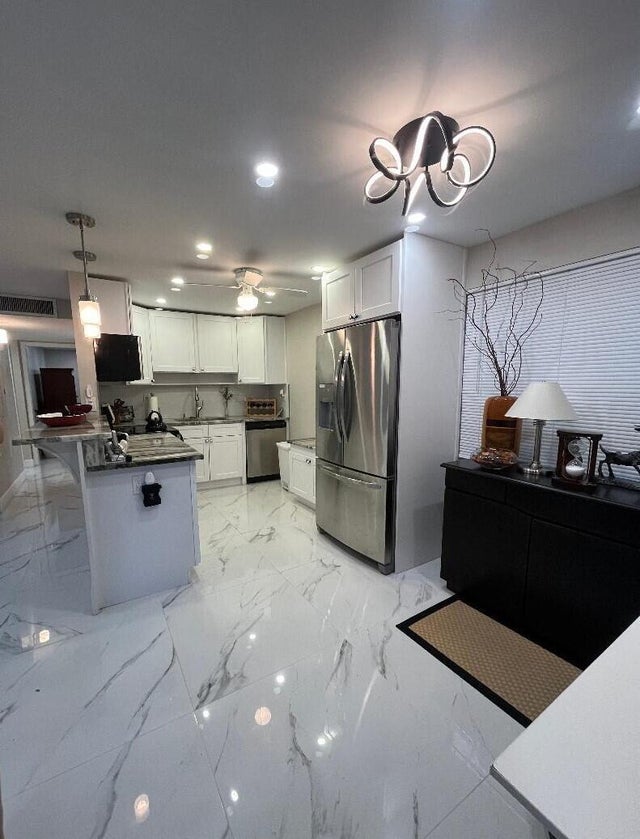 2 of 24 - 253 Burgundy F, Delray Beach, FL