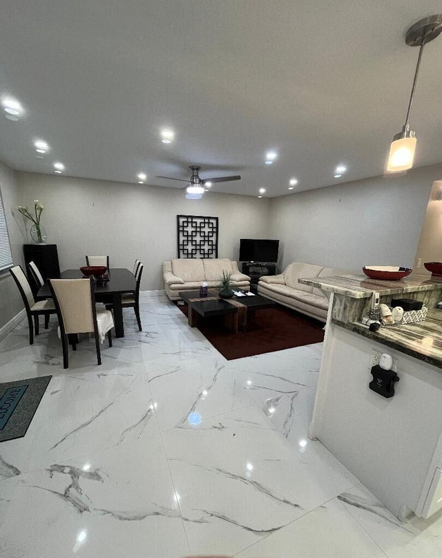 5 of 24 - 253 Burgundy F, Delray Beach, FL