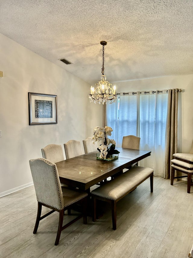 5 of 32 - 2153 Amesbury Circle, Wellington, FL
