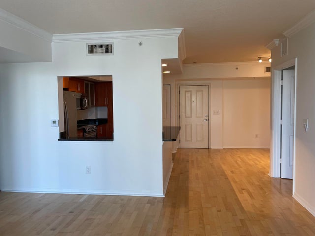 2 of 22 - 600 S Dixie Highway #515, West Palm Beach, FL