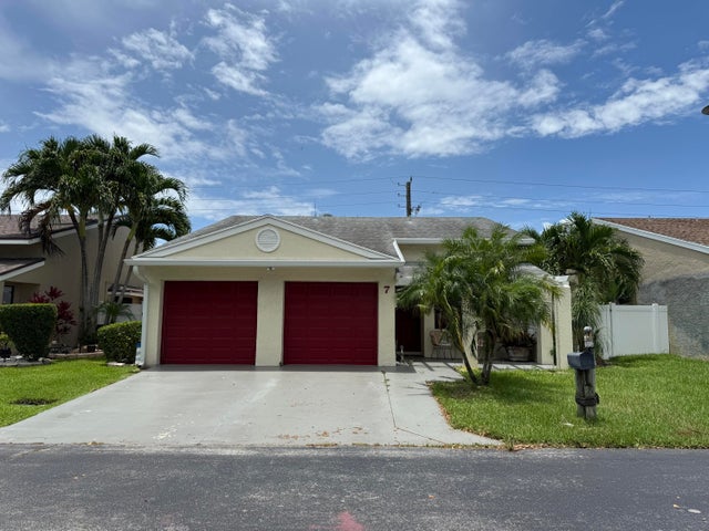1 of 18 - 7 Hawthorne Lane, Boynton Beach, FL