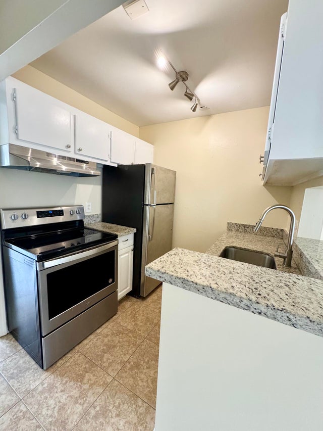 2 of 15 - 1500 N Congress Avenue #a209, West Palm Beach, FL