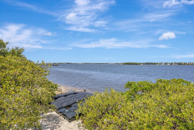 5 of 33 - 3901 S Flagler Drive #504, West Palm Beach, FL