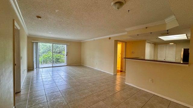 2 of 29 - 5055 Wiles Road #206, Coconut Creek, FL