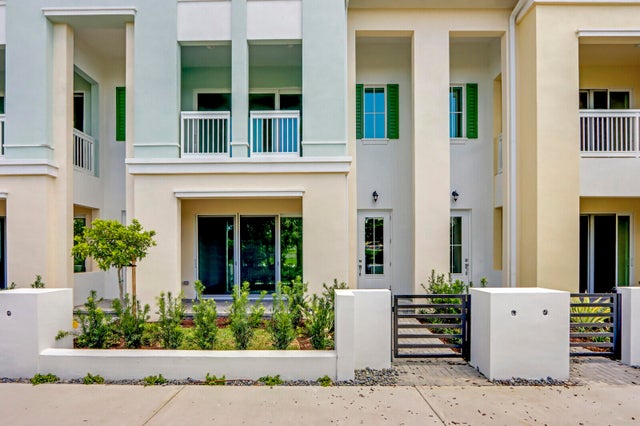 2 of 49 - 12556 Gross Pointe Drive, Palm Beach Gardens, FL