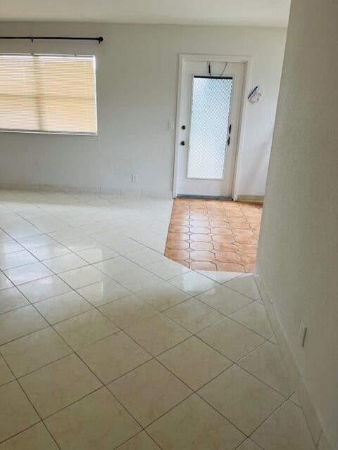 4 of 9 - 285 Flanders F #285, Delray Beach, FL