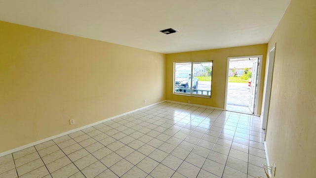 4 of 25 - 103 Laredo Lane, Boca Raton, FL