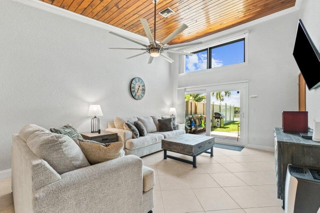 2 of 17 - 12542 Westhampton Circle, Wellington, FL