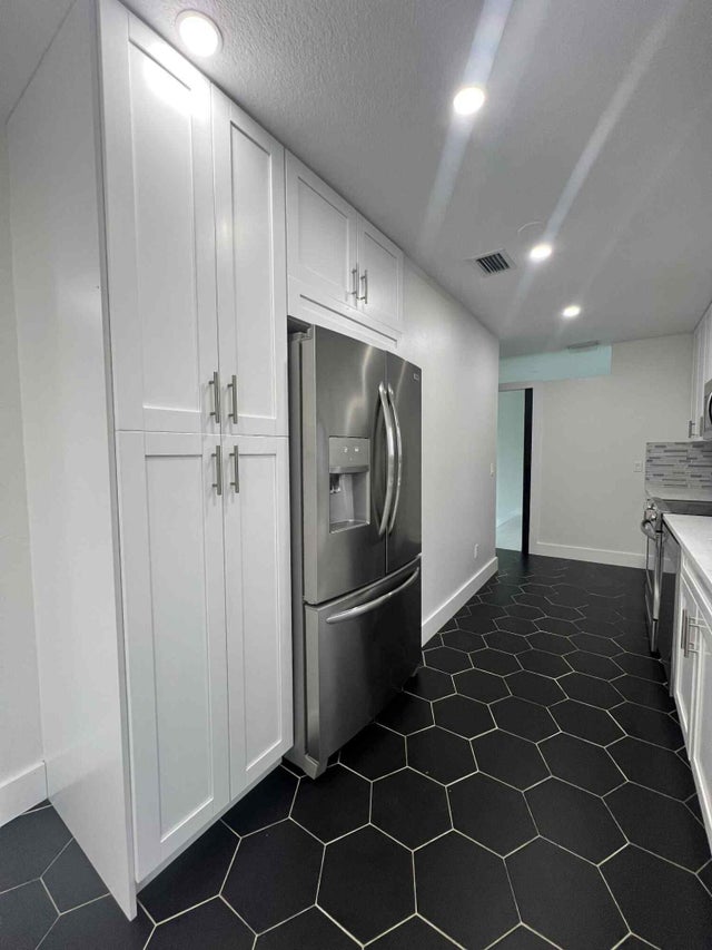 5 of 27 - 2216 Se Newcastle Terrace, Port Saint Lucie, FL