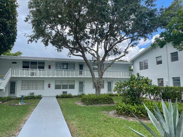 407 Sheffield #q, West Palm Beach