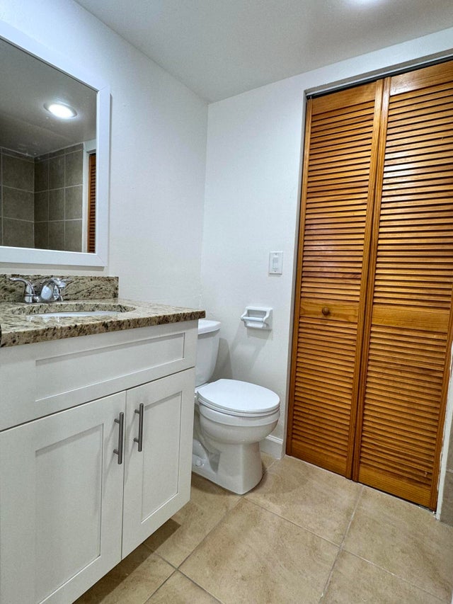 5 of 12 - 203 Lake Arbor Drive, Palm Springs, FL