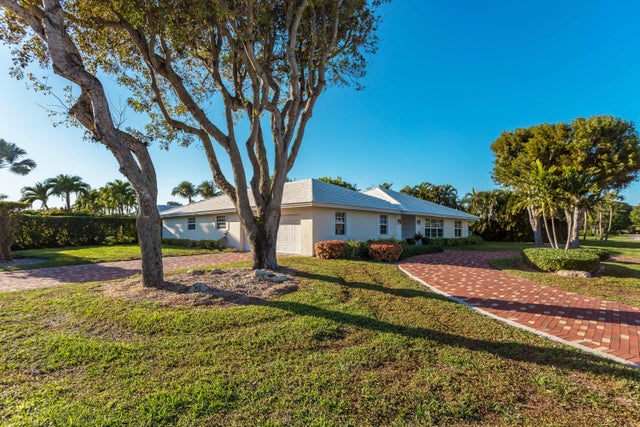 2 of 42 - 835 Canary Walk, Delray Beach, FL