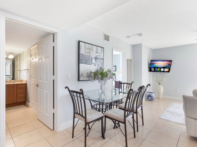 3 of 34 - 610 Clematis Street #722, West Palm Beach, FL