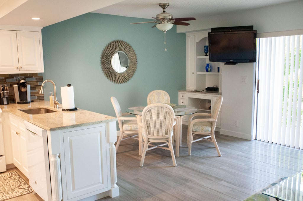 Jupiter Condo Coop SEA RISE CONDO - Rx 11109421 5 Bbaaaa9ea811d892ad4a4c28c618fe1a L