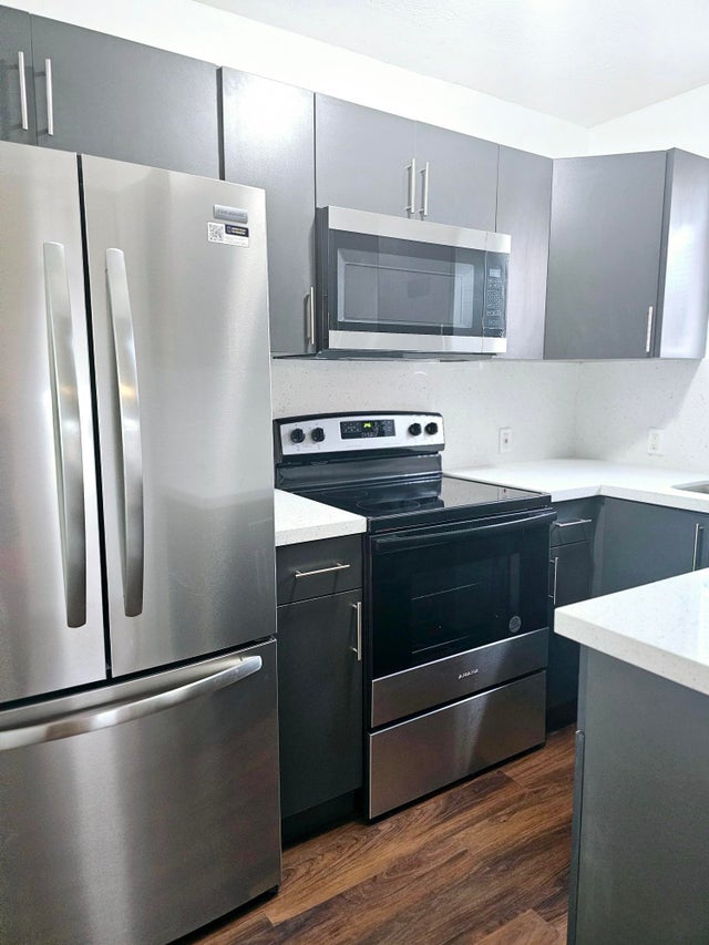 2 of 8 - 148 W 14th Street #1, Riviera Beach, FL