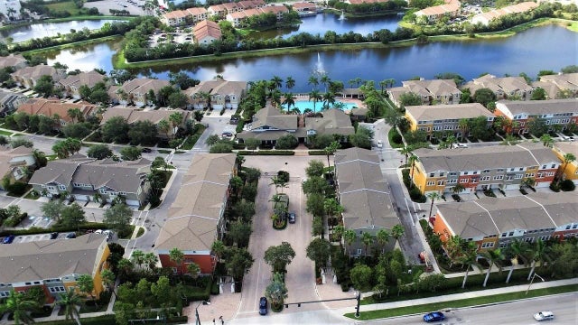 2 of 44 - 810 Marina Del Ray 6 Lane #6, West Palm Beach, FL