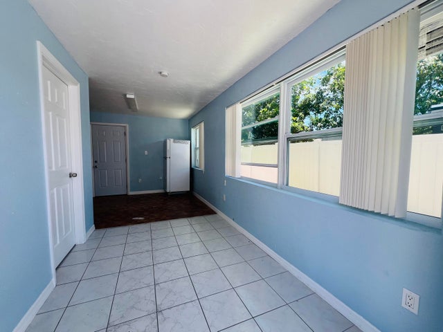 4 of 15 - 1210 S D Street #c, Lake Worth Beach, FL