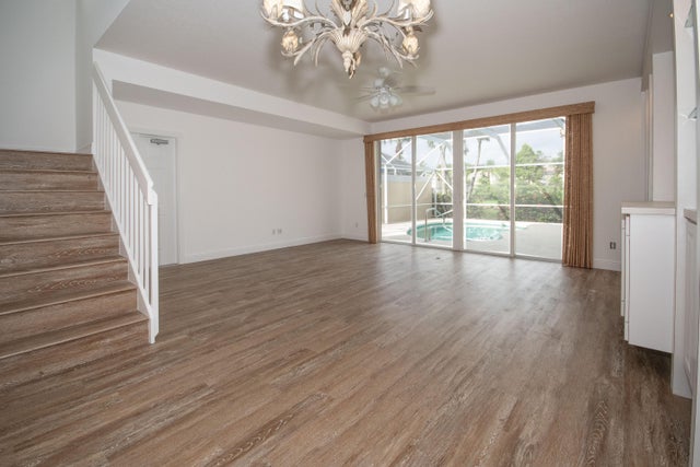 5 of 38 - 327 Salinas Drive, Palm Beach Gardens, FL