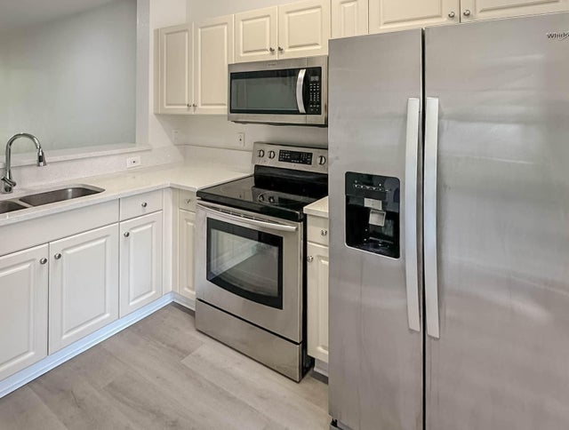 4 of 28 - 4140 Napoli Lake Drive, Riviera Beach, FL