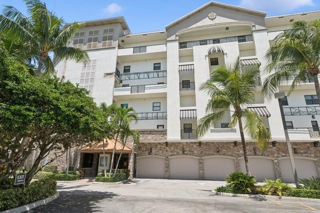1 of 17 - 1035 S Federal Highway #ph-8, Delray Beach, FL