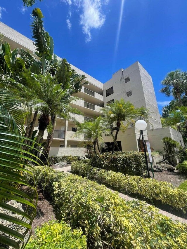1 of 42 - 2900 Nw 42nd Avenue #a508, Coconut Creek, FL