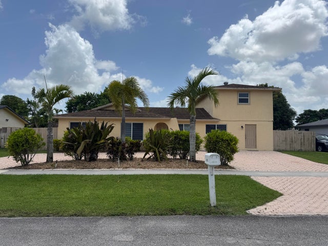 1 of 17 - 881 Camellia Drive, Royal Palm Beach, FL