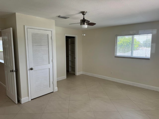 5 of 17 - 881 Camellia Drive, Royal Palm Beach, FL