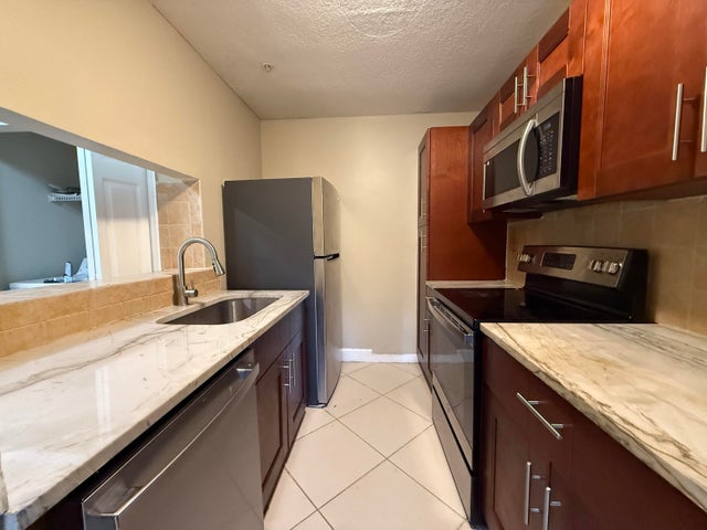 1 of 7 - 2317 N Congress Avenue #14, Boynton Beach, FL
