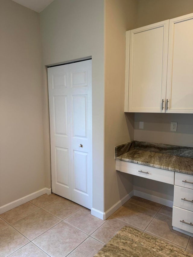 5 of 18 - 3801 Kitty Hawk Lane Sw, Vero Beach, FL
