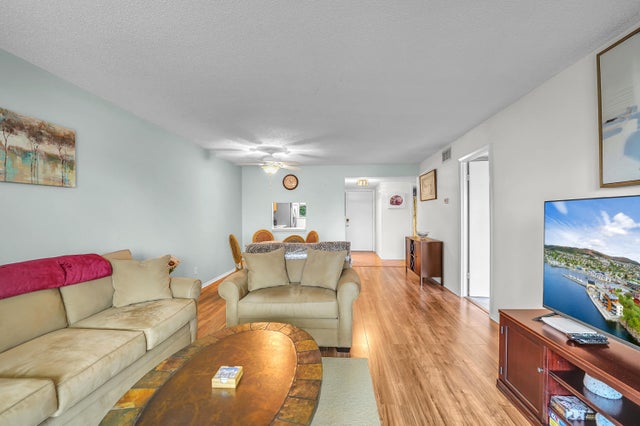 5 of 35 - 210 Lake Evelyn Drive, West Palm Beach, FL