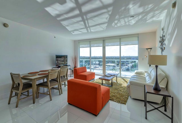 4 of 27 - 1 N Ocean Boulevard #913, Pompano Beach, FL