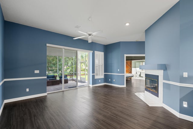 3 of 40 - 582 Nw Montevina Drive, Port Saint Lucie, FL