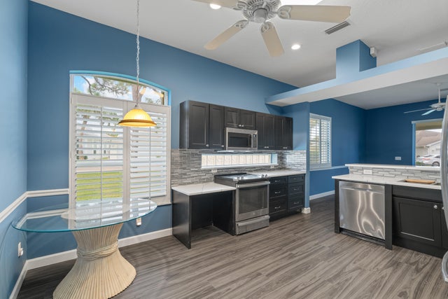 4 of 40 - 582 Nw Montevina Drive, Port Saint Lucie, FL