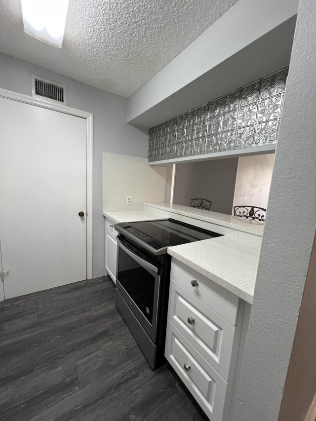2 of 26 - 2315 N Congress Avenue #28, Boynton Beach, FL