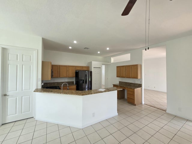 5 of 10 - 1202 Hatteras Circle, Greenacres, FL