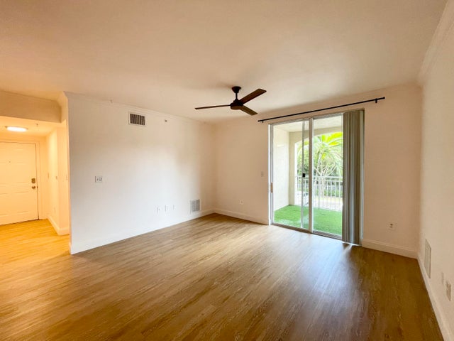 4 of 41 - 6511 Emerald Dunes Drive #203, West Palm Beach, FL