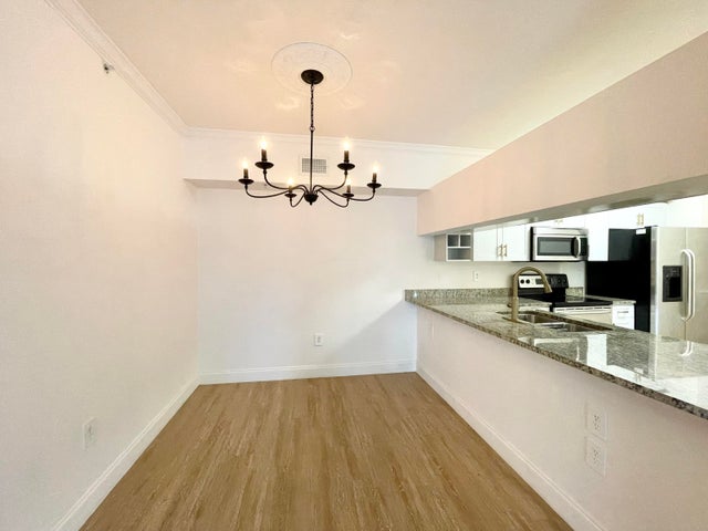 5 of 41 - 6511 Emerald Dunes Drive #203, West Palm Beach, FL