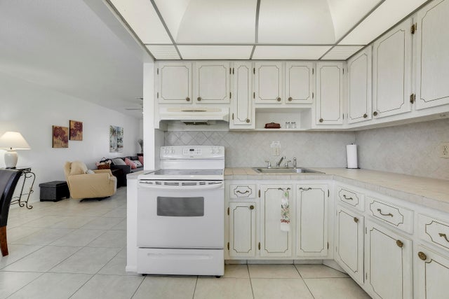 5 of 22 - 2132 Ne 1st Way #204, Boynton Beach, FL