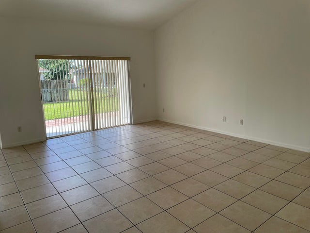4 of 21 - 4448 Nw Bighorn Avenue, Port Saint Lucie, FL