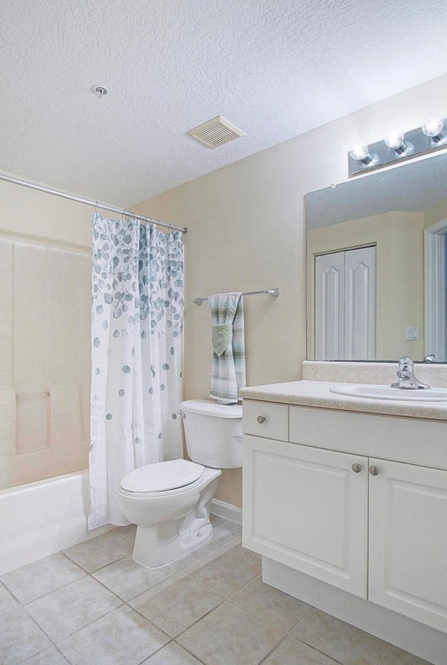 5 of 9 - 5060 Fairways #312 Circle, Vero Beach, FL