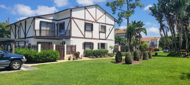 2 of 9 - 2270 Lena Lane, West Palm Beach, FL