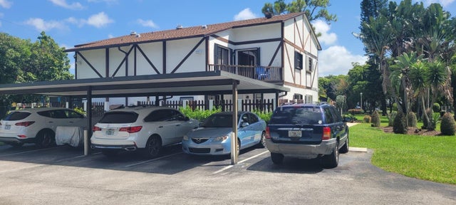 3 of 9 - 2270 Lena Lane, West Palm Beach, FL